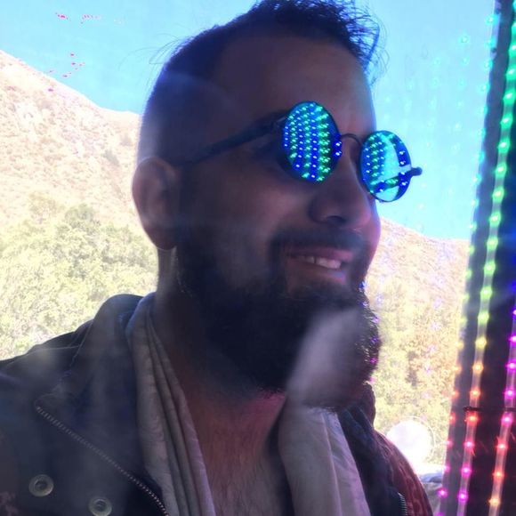 Meet your Posher, Kevin - Picture 1 of 1